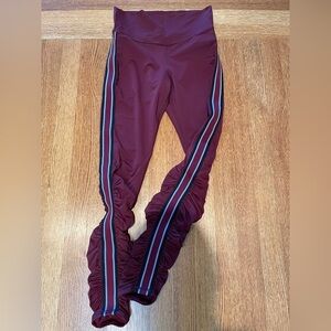 Michi burgundy ruched leggings